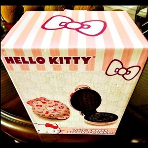 NWT Hello Kitty Waffle Maker